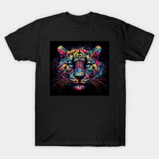 Brightly colored cougar illustration T-Shirt